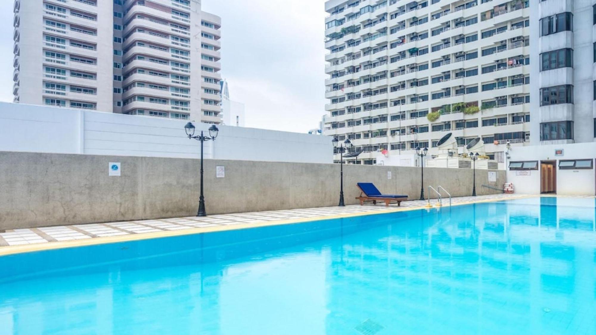 Omni Tower Nana Bangkok - Serviced Apartment On Sukhumvit Soi 4 Banguecoque Exterior foto