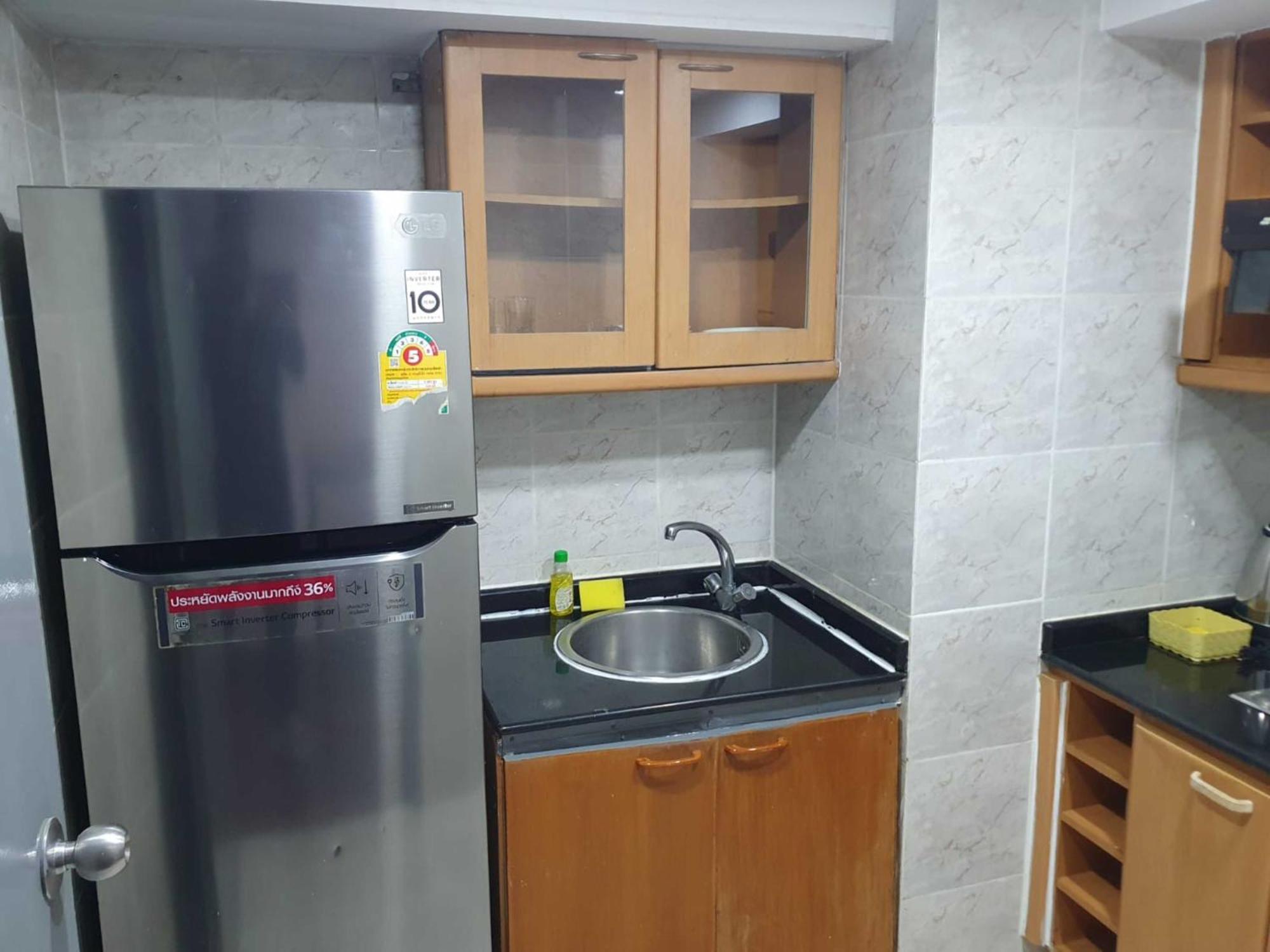 Omni Tower Nana Bangkok - Serviced Apartment On Sukhumvit Soi 4 Banguecoque Exterior foto